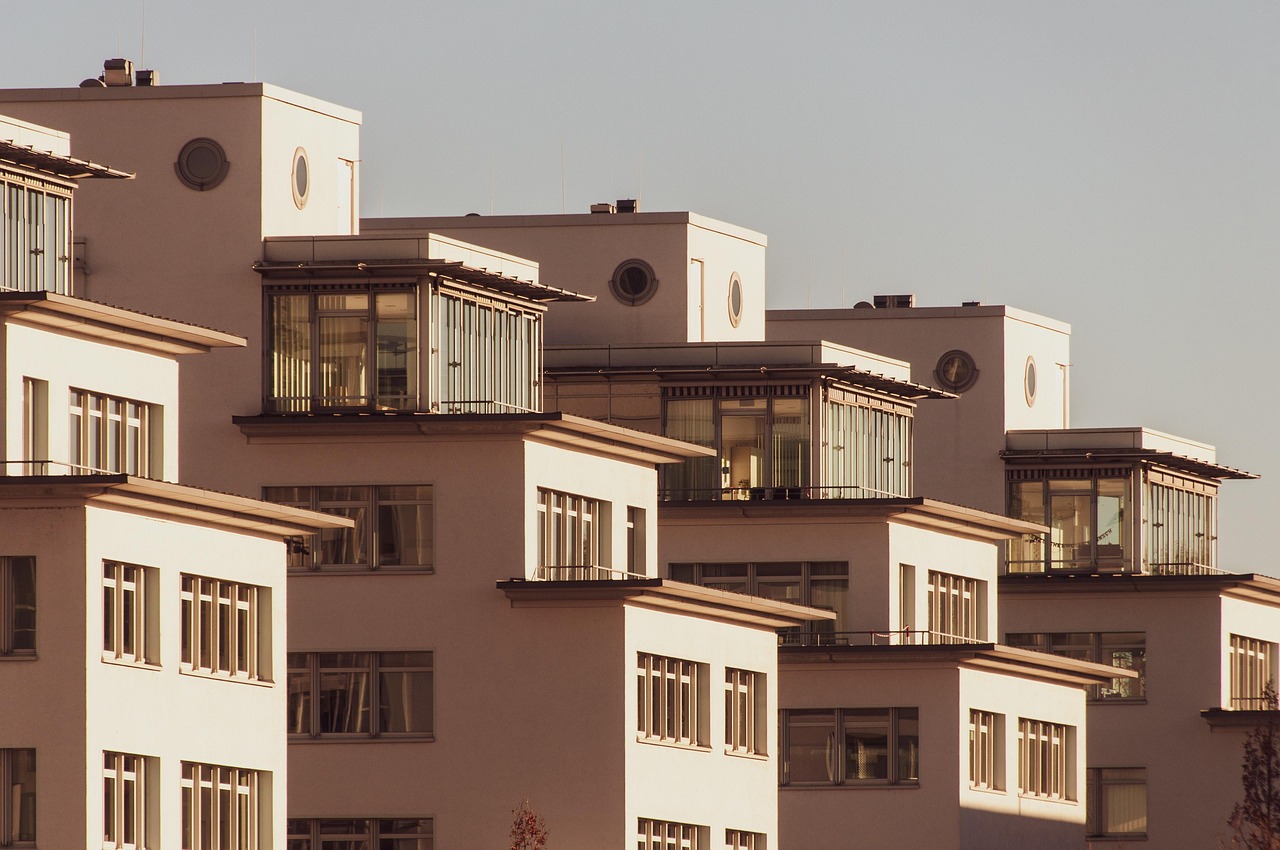 entdecken sie aktuelle trends und entwicklungen auf dem immobilienmarkt. erhalten sie wertvolle einblicke, tipps und analysen rund um immobilienkauf, verkauf und investitionen in deutschland.
