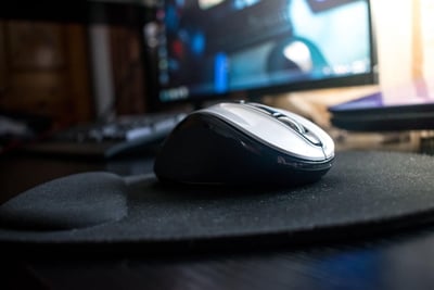Wie richtet man eine ergonomische Arbeitsumgebung ein?